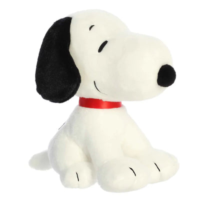 SNOOPY SENTADO
